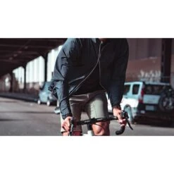 CHROME Wind Cobra 2.0 Packable Jacket - Black -Bicycle Accessories Store ap 476 bk wind cobra 2 0 packable jacke black 11 1090500