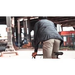 CHROME Wind Cobra 2.0 Packable Jacket - Black -Bicycle Accessories Store ap 476 bk wind cobra 2 0 packable jacke black 12 1090501