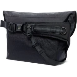 CHROME Citizen Messenger Bag - 24 L - Black XRF Reflective 13 CHROME Citizen Messenger Bag - 24 L - Black XRF Reflective -Bicycle Accessories Store bg 002 bxrf citizen messenger bag kuriertasche 24 l black xrf reflective 2 1540933