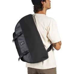 CHROME Citizen Messenger Bag - 24 L - Black XRF Reflective 18 CHROME Citizen Messenger Bag - 24 L - Black XRF Reflective -Bicycle Accessories Store bg 002 citizen messenger bag kuriertasche 24 l 3 1540928