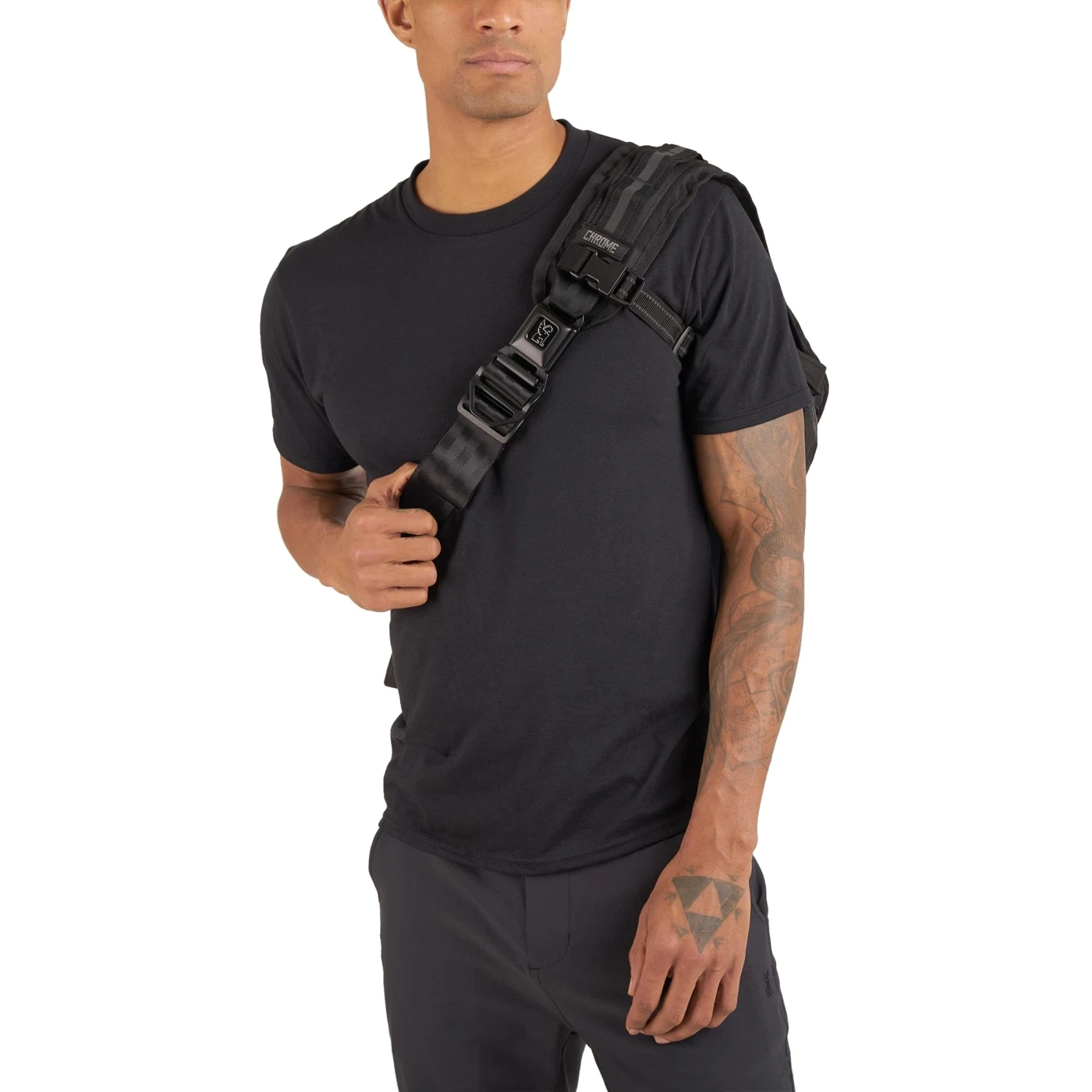 CHROME Citizen Messenger Bag - 24 L - Black XRF Reflective 10 CHROME Citizen Messenger Bag - 24 L - Black XRF Reflective - Image 8