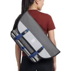 CHROME Citizen Messenger Bag - 24 L - Fog 11 CHROME Citizen Messenger Bag - 24 L - Fog -Bicycle Accessories Store bg 002 fg citizen messenger bag fog 4 1342303
