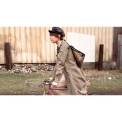 CHROME Simple Messenger MD - 15L - Black 23 CHROME Simple Messenger MD - 15L - Black -Bicycle Accessories Store bg 322 bk simple messenger md 1 1088893