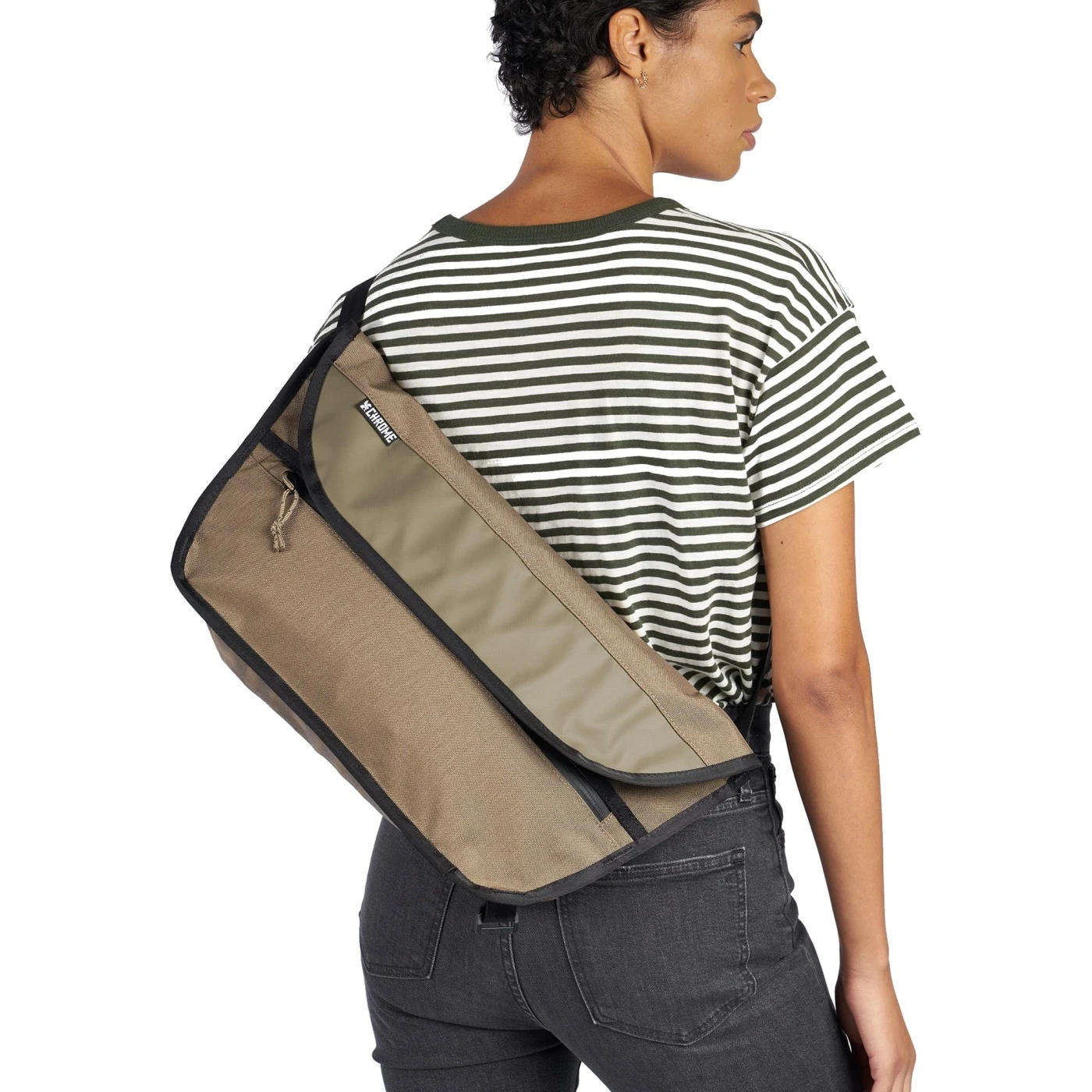 CHROME Simple Messenger MD - 15L - Black 8 CHROME Simple Messenger MD - 15L - Black - Image 6