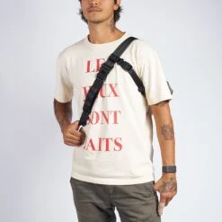 CHROME Simple Messenger MD - 15L - Black 22 CHROME Simple Messenger MD - 15L - Black -Bicycle Accessories Store bg 322 bk simple messenger md black 9 1088889