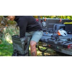 CHROME Barrage Freight - Backpack - 34-38 L - Black -Bicycle Accessories Store bg 325 bk barrage freight rucksack black 10 1053920