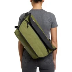 CHROME Simple Messenger MD - 15L - Olive Branch -Bicycle Accessories Store bg 332 olbr simple messenger md 12l kuriertasche olive branch 8 1220399