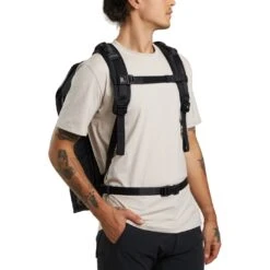 CHROME Niko Camera Backpack 3.0 - 25L - All Black -Bicycle Accessories Store bg 341 allb niko camera backpack 3 0 allblack 10 1221274