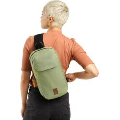 CHROME Ruckas Sling - 8 L - Oil Green 13 CHROME Ruckas Sling - 8 L - Oil Green -Bicycle Accessories Store bg 347 oilg ruckas sling umhaengetasche 8l oil green 4 1467801