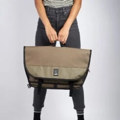 CHROME Buran III Laptop Messenger Bag - 24L - Black -Bicycle Accessories Store chrome industries buran iii black 08 979661