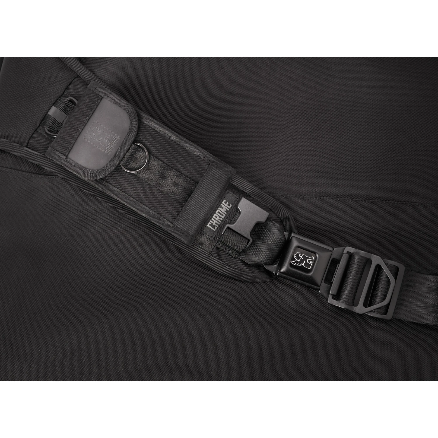 CHROME Large Phone Pouch - Black/Black 6 CHROME Large Phone Pouch - Black/Black - Image 4