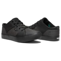 CHROME Southside 3.0 Low Pro Cycling Shoes - Black / Black -Bicycle Accessories Store fw 179 bkbk southside 3 0 low pro schuhe black black 3 1233972