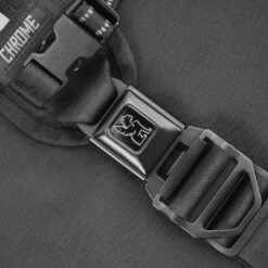 CHROME Mini Metro Messenger Bag - 20.5 L - Black -Bicycle Accessories Store hrome mini metro messenger bag kuriertasche 3 1548526